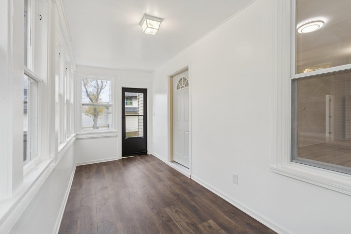 1306 Magnolia, ROCKFORD, Illinois 61104, 4 Bedrooms Bedrooms, ,2 BathroomsBathrooms,House,For Sale,Magnolia,202506739