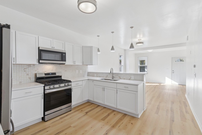 1306 Magnolia, ROCKFORD, Illinois 61104, 4 Bedrooms Bedrooms, ,2 BathroomsBathrooms,House,For Sale,Magnolia,202506739