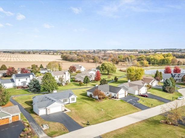 12861 Clearwater Pointe, WINNEBAGO, Illinois 61088, 3 Bedrooms Bedrooms, ,2 BathroomsBathrooms,House,For Sale,Clearwater Pointe,202506744