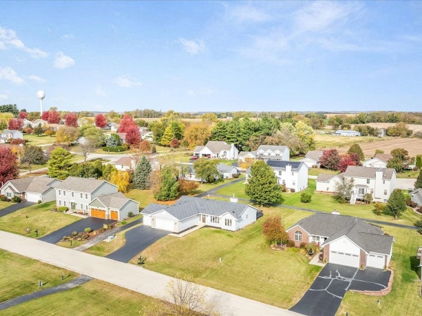 12861 Clearwater Pointe, WINNEBAGO, Illinois 61088, 3 Bedrooms Bedrooms, ,2 BathroomsBathrooms,House,For Sale,Clearwater Pointe,202506744