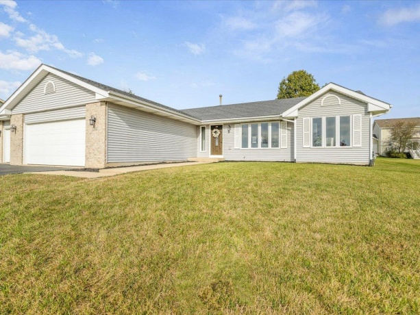 12861 Clearwater Pointe, WINNEBAGO, Illinois 61088, 3 Bedrooms Bedrooms, ,2 BathroomsBathrooms,House,For Sale,Clearwater Pointe,202506744