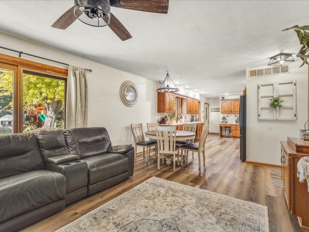 8181 Hilltop, WINNEBAGO, Illinois 61088, 3 Bedrooms Bedrooms, ,2 BathroomsBathrooms,House,For Sale,Hilltop,202506747