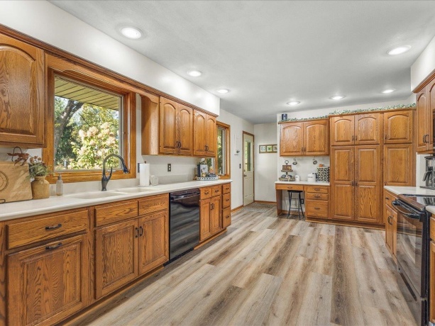 8181 Hilltop, WINNEBAGO, Illinois 61088, 3 Bedrooms Bedrooms, ,2 BathroomsBathrooms,House,For Sale,Hilltop,202506747