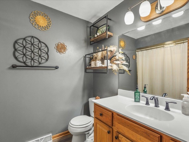 8181 Hilltop, WINNEBAGO, Illinois 61088, 3 Bedrooms Bedrooms, ,2 BathroomsBathrooms,House,For Sale,Hilltop,202506747