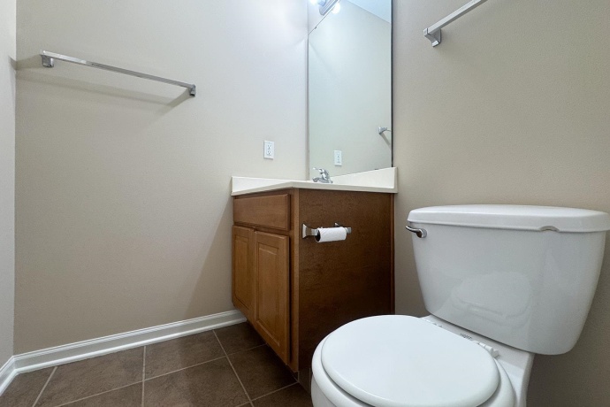 585 Clayton, SYCAMORE, Illinois 60178, 2 Bedrooms Bedrooms, ,2 BathroomsBathrooms,Condominium,For Sale,Clayton,202506745