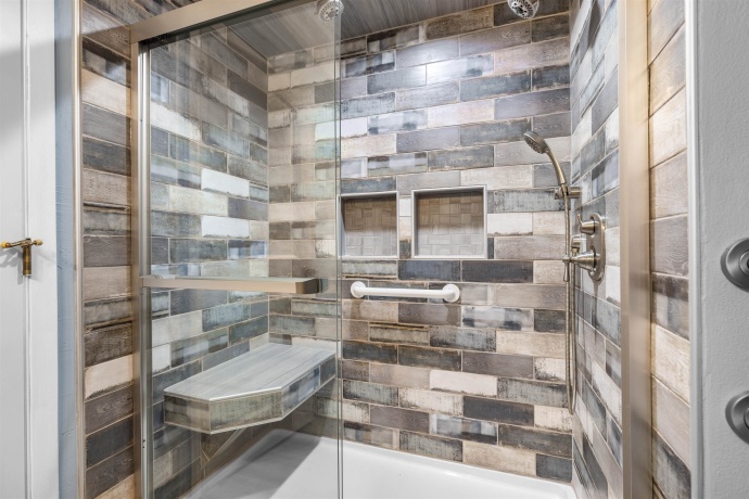 663 AMPHITHEATER DR #1, ROCKFORD, Illinois 61107, 2 Bedrooms Bedrooms, ,2 BathroomsBathrooms,Condominium,For Sale,AMPHITHEATER DR #1,202506746