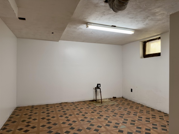 1520 PARMELE, ROCKFORD, Illinois 61104, 4 Bedrooms Bedrooms, ,2 BathroomsBathrooms,House,For Sale,PARMELE,202503849