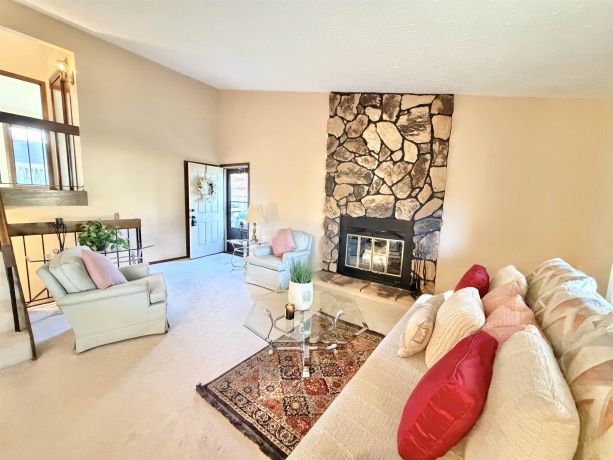 4685 High Point, ROCKFORD, Illinois 61114, 2 Bedrooms Bedrooms, ,1 BathroomBathrooms,Condominium,For Sale,High Point,202506751