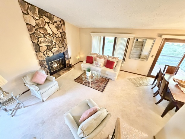 4685 High Point, ROCKFORD, Illinois 61114, 2 Bedrooms Bedrooms, ,1 BathroomBathrooms,Condominium,For Sale,High Point,202506751