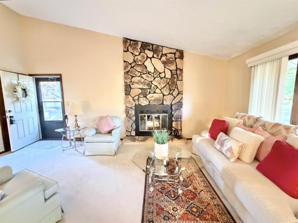 4685 High Point, ROCKFORD, Illinois 61114, 2 Bedrooms Bedrooms, ,1 BathroomBathrooms,Condominium,For Sale,High Point,202506751