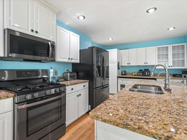 2356 SILVERTHORN, ROCKFORD, Illinois 61107, 4 Bedrooms Bedrooms, ,2 BathroomsBathrooms,House,For Sale,SILVERTHORN,202506494