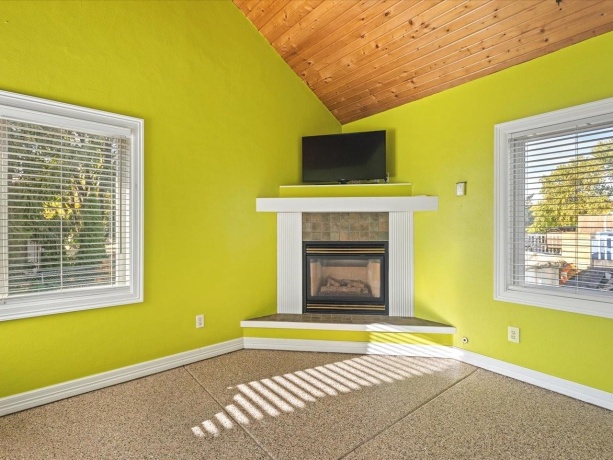 2356 SILVERTHORN, ROCKFORD, Illinois 61107, 4 Bedrooms Bedrooms, ,2 BathroomsBathrooms,House,For Sale,SILVERTHORN,202506494