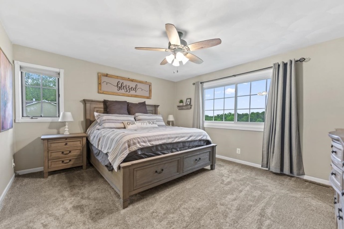 2108 Lake Summerset, LAKE SUMMERSET, Illinois 61019, 4 Bedrooms Bedrooms, ,2 BathroomsBathrooms,House,For Sale,Lake Summerset,202503425