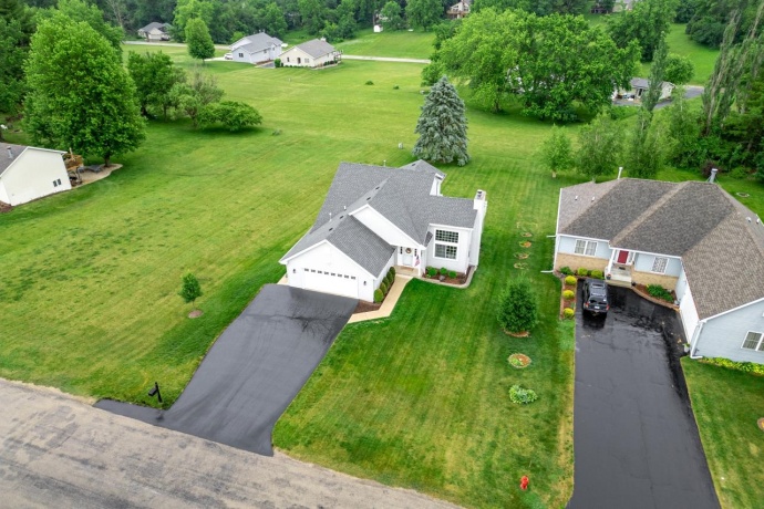 2108 Lake Summerset, LAKE SUMMERSET, Illinois 61019, 4 Bedrooms Bedrooms, ,2 BathroomsBathrooms,House,For Sale,Lake Summerset,202503425