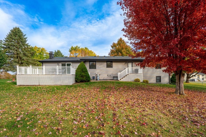 295 Forestcliff, LAKE SUMMERSET, Illinois 61019, 3 Bedrooms Bedrooms, ,2 BathroomsBathrooms,House,For Sale,Forestcliff,202506761