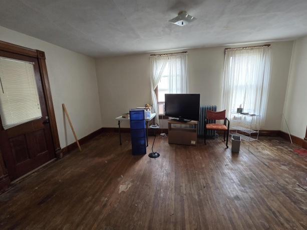 207 Division, POLO, Illinois 61064, 3 Bedrooms Bedrooms, ,1 BathroomBathrooms,House,For Sale,Division,202506762