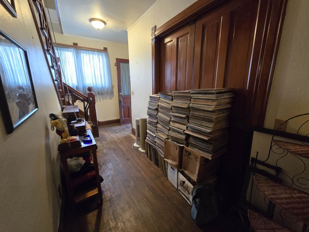 207 Division, POLO, Illinois 61064, 3 Bedrooms Bedrooms, ,1 BathroomBathrooms,House,For Sale,Division,202506762