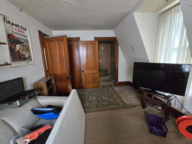 207 Division, POLO, Illinois 61064, 3 Bedrooms Bedrooms, ,1 BathroomBathrooms,House,For Sale,Division,202506762