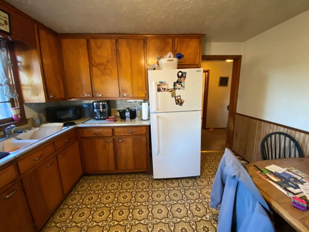 611 Locust, BELVIDERE, Illinois 61008, 3 Bedrooms Bedrooms, ,1 BathroomBathrooms,House,For Sale,Locust,202506764