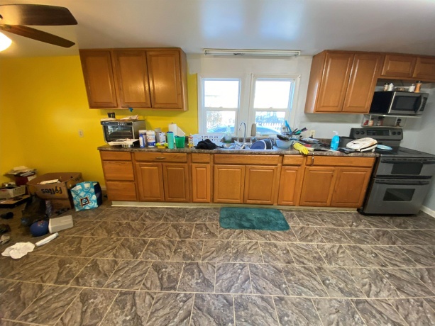 611 Locust, BELVIDERE, Illinois 61008, 3 Bedrooms Bedrooms, ,1 BathroomBathrooms,House,For Sale,Locust,202506764