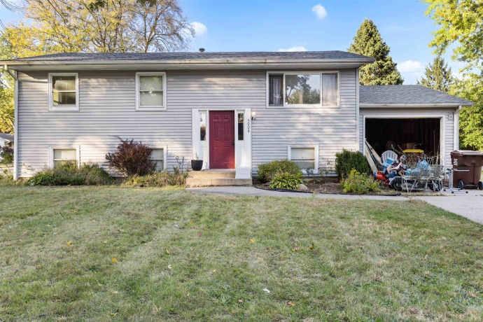 5008 Valentine, ROCKFORD, Illinois 61108, 3 Bedrooms Bedrooms, ,2 BathroomsBathrooms,House,For Sale,Valentine,202506765