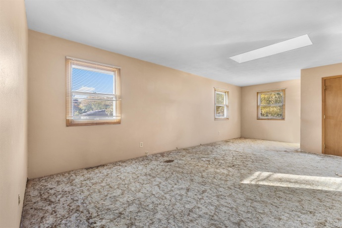 5008 Valentine, ROCKFORD, Illinois 61108, 3 Bedrooms Bedrooms, ,2 BathroomsBathrooms,House,For Sale,Valentine,202506765