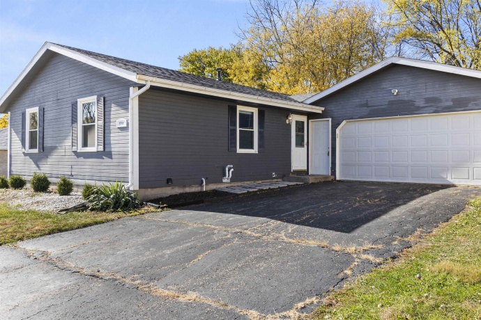 5716 Whispering, LOVES PARK, Illinois 61111, 4 Bedrooms Bedrooms, ,2 BathroomsBathrooms,House,For Sale,Whispering,202506768