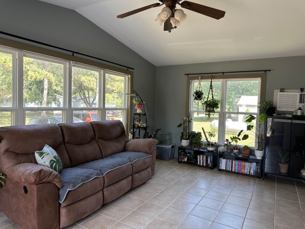 9217 St Jude, THOMSON, Illinois 61285, 3 Bedrooms Bedrooms, ,2 BathroomsBathrooms,House,For Sale,St Jude,202505664