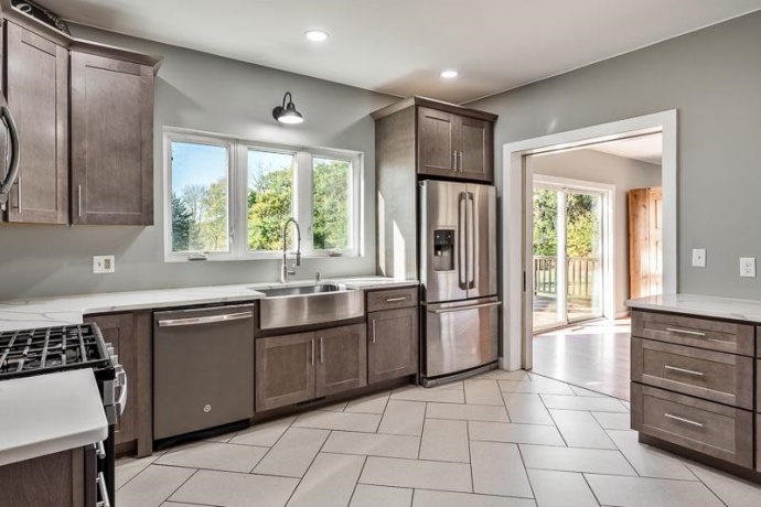 15685 State, PECATONICA, Illinois 61063, 5 Bedrooms Bedrooms, ,3 BathroomsBathrooms,House,For Sale,State,202506770