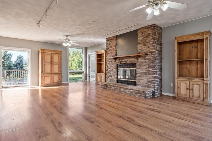 15685 State, PECATONICA, Illinois 61063, 5 Bedrooms Bedrooms, ,3 BathroomsBathrooms,House,For Sale,State,202506770