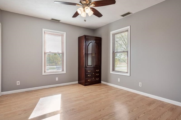 15685 State, PECATONICA, Illinois 61063, 5 Bedrooms Bedrooms, ,3 BathroomsBathrooms,House,For Sale,State,202506770