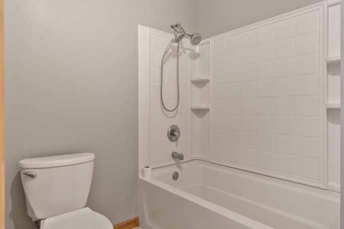 15685 State, PECATONICA, Illinois 61063, 5 Bedrooms Bedrooms, ,3 BathroomsBathrooms,House,For Sale,State,202506770