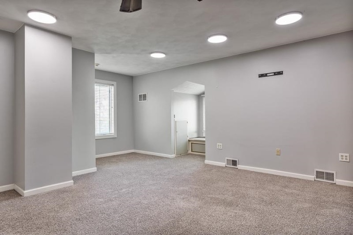 15685 State, PECATONICA, Illinois 61063, 5 Bedrooms Bedrooms, ,3 BathroomsBathrooms,House,For Sale,State,202506770