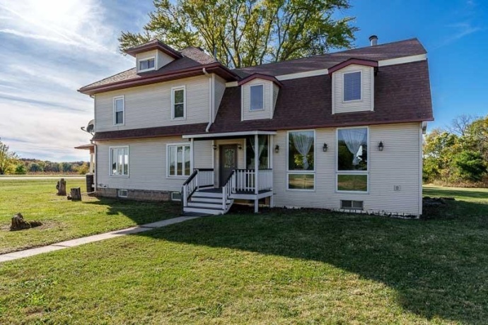 15685 State, PECATONICA, Illinois 61063, 5 Bedrooms Bedrooms, ,3 BathroomsBathrooms,House,For Sale,State,202506770