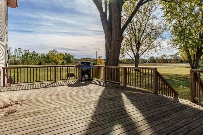 15685 State, PECATONICA, Illinois 61063, 5 Bedrooms Bedrooms, ,3 BathroomsBathrooms,House,For Sale,State,202506770