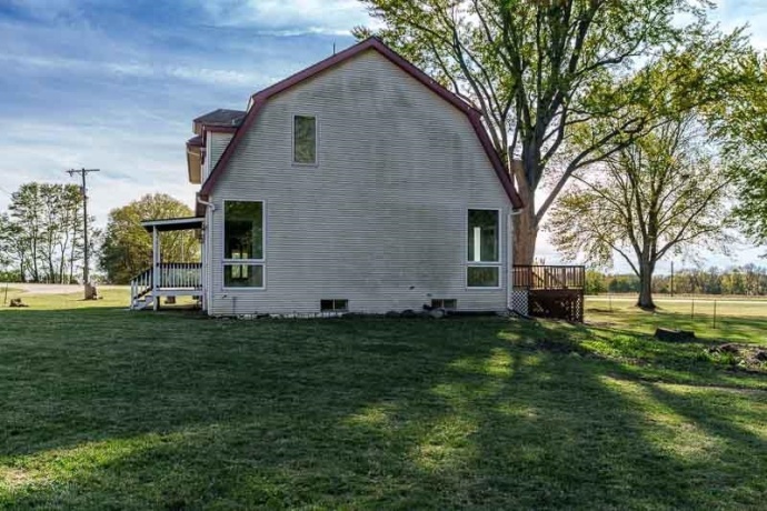 15685 State, PECATONICA, Illinois 61063, 5 Bedrooms Bedrooms, ,3 BathroomsBathrooms,House,For Sale,State,202506770