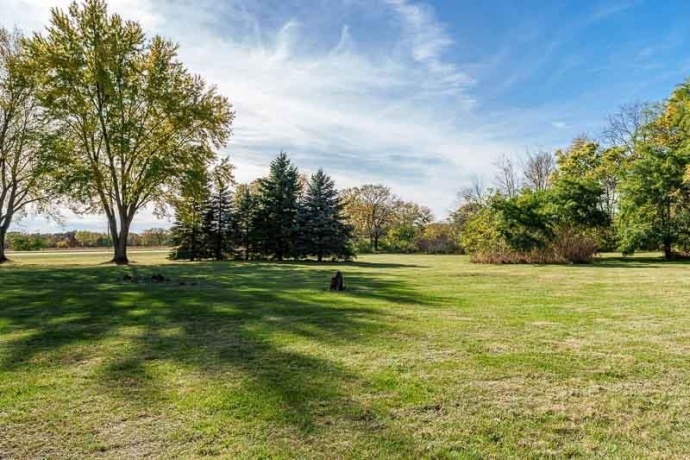 15685 State, PECATONICA, Illinois 61063, 5 Bedrooms Bedrooms, ,3 BathroomsBathrooms,House,For Sale,State,202506770