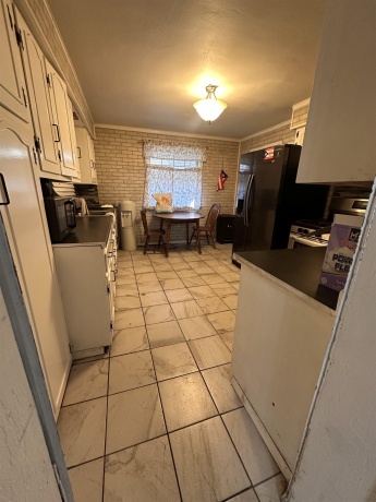 1607 17th, ROCKFORD, Illinois 61104, 3 Bedrooms Bedrooms, ,1 BathroomBathrooms,House,For Sale,17th,202506771