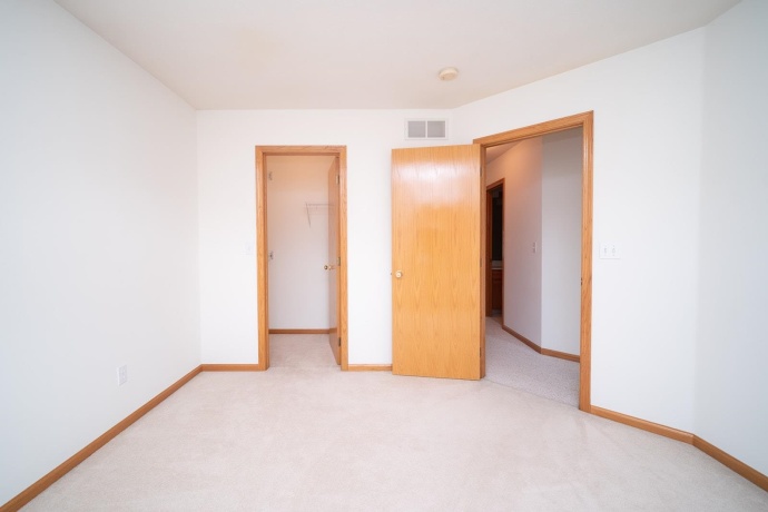 960 Comfortcove, MACHESNEY PARK, Illinois 61115, 3 Bedrooms Bedrooms, ,2 BathroomsBathrooms,House,For Sale,Comfortcove,202506772