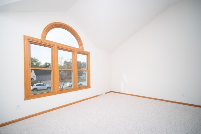 960 Comfortcove, MACHESNEY PARK, Illinois 61115, 3 Bedrooms Bedrooms, ,2 BathroomsBathrooms,House,For Sale,Comfortcove,202506772