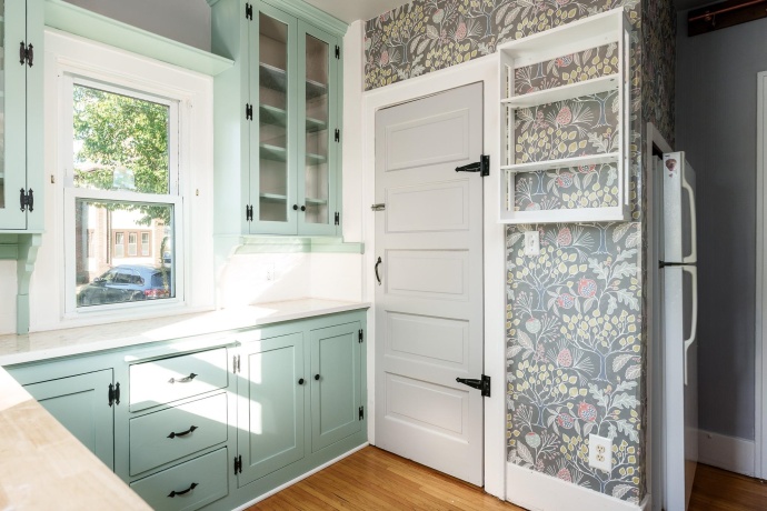 610 COTTAGE GROVE, ROCKFORD, Illinois 61103, 3 Bedrooms Bedrooms, ,1 BathroomBathrooms,House,For Sale,COTTAGE GROVE,202506777