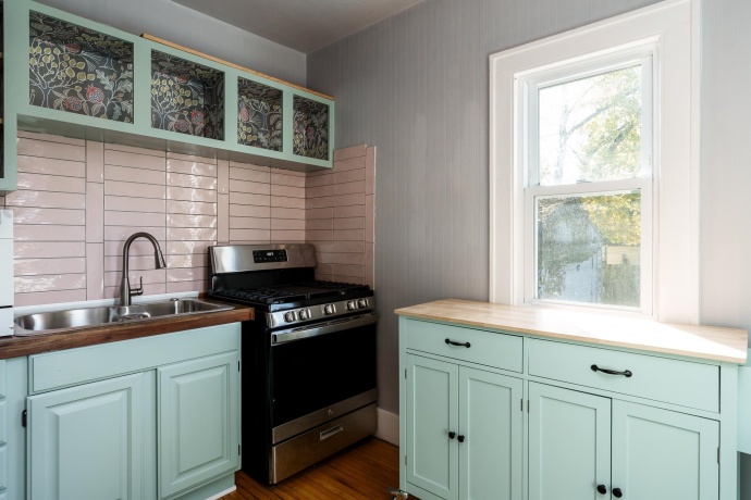 610 COTTAGE GROVE, ROCKFORD, Illinois 61103, 3 Bedrooms Bedrooms, ,1 BathroomBathrooms,House,For Sale,COTTAGE GROVE,202506777