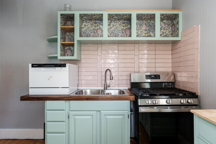 610 COTTAGE GROVE, ROCKFORD, Illinois 61103, 3 Bedrooms Bedrooms, ,1 BathroomBathrooms,House,For Sale,COTTAGE GROVE,202506777