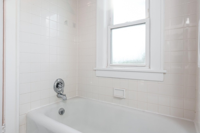 610 COTTAGE GROVE, ROCKFORD, Illinois 61103, 3 Bedrooms Bedrooms, ,1 BathroomBathrooms,House,For Sale,COTTAGE GROVE,202506777