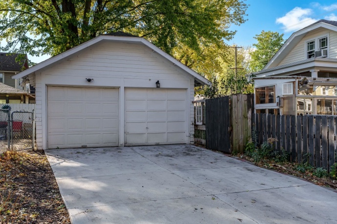 610 COTTAGE GROVE, ROCKFORD, Illinois 61103, 3 Bedrooms Bedrooms, ,1 BathroomBathrooms,House,For Sale,COTTAGE GROVE,202506777