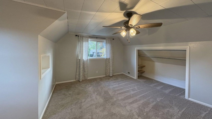 2032 Laurel, FREEPORT, Illinois 61032, 3 Bedrooms Bedrooms, ,2 BathroomsBathrooms,House,For Sale,Laurel,202506778