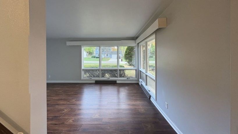 2032 Laurel, FREEPORT, Illinois 61032, 3 Bedrooms Bedrooms, ,2 BathroomsBathrooms,House,For Sale,Laurel,202506778