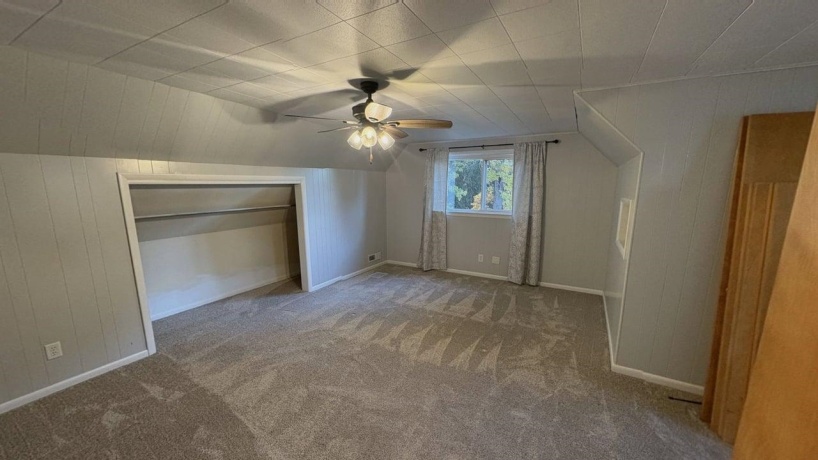 2032 Laurel, FREEPORT, Illinois 61032, 3 Bedrooms Bedrooms, ,2 BathroomsBathrooms,House,For Sale,Laurel,202506778