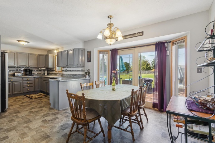 14110 Kirane, SOUTH BELOIT, Illinois 61080, 5 Bedrooms Bedrooms, ,3 BathroomsBathrooms,House,For Sale,Kirane,202506541