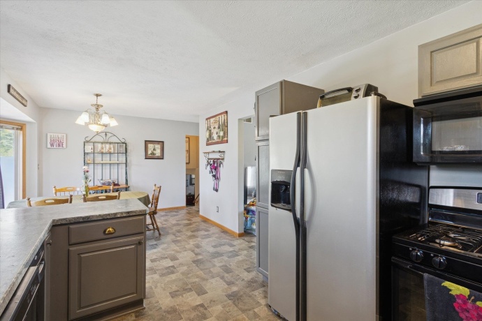 14110 Kirane, SOUTH BELOIT, Illinois 61080, 5 Bedrooms Bedrooms, ,3 BathroomsBathrooms,House,For Sale,Kirane,202506541